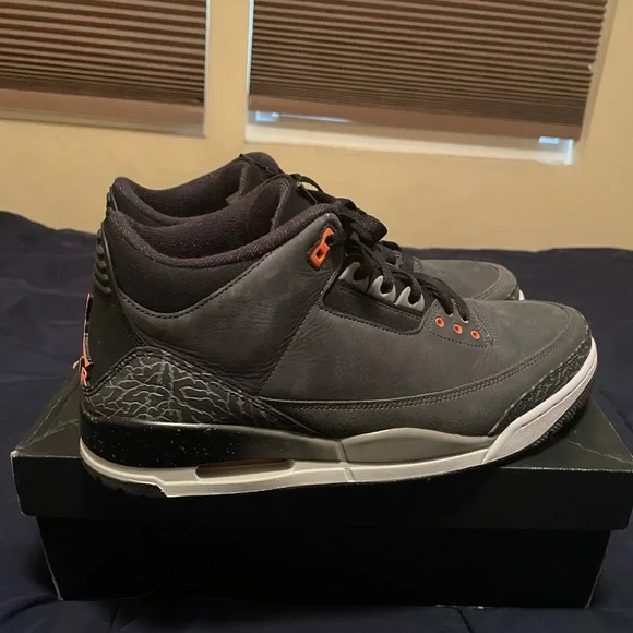 Nike Air Jordan 3 Fear - Picture 7 of 9